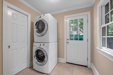 Graceful Elegance defines 74 Litchfield Rd, beautifully situated - photo 15
