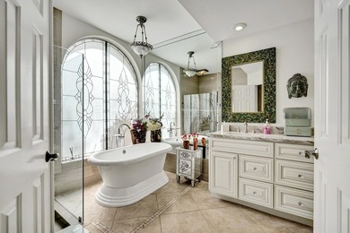 This is a 3 bedroom 2 bath renovated home in the gated community - photo 30