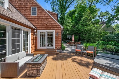 Graceful Elegance defines 74 Litchfield Rd, beautifully situated - photo 31