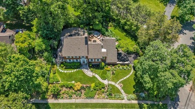 Graceful Elegance defines 74 Litchfield Rd, beautifully situated - photo 41