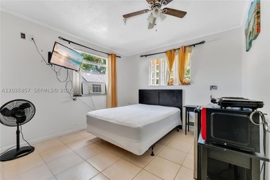 Exceptional investment opportunity in the heart of Hallandale - photo 45