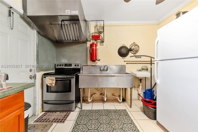 Exceptional investment opportunity in the heart of Hallandale - photo 49