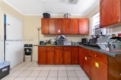 Exceptional investment opportunity in the heart of Hallandale - photo 50