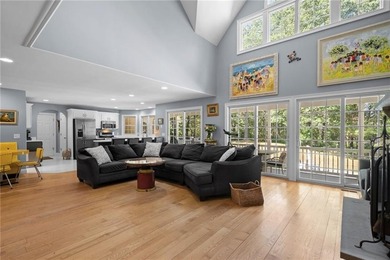 Custom-built by the original builder and set behind automatic - photo 12