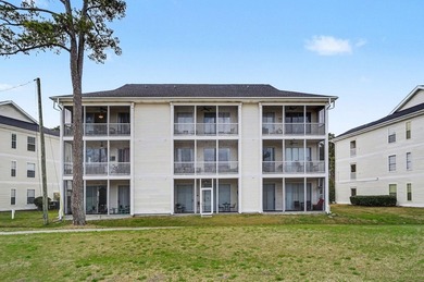 Enjoy comfortable coastal living in this charming two-bedroom - photo 24