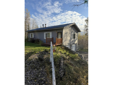 (private lake, pond, creek) Home For Sale in North Pole Alaska