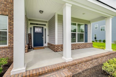 Welcome to your new home! This stunning 5-bedroom, 4.5-bathroom - photo 3