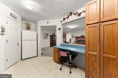 SPRAWLING RANCH ON 3.43-/+ PRIVATE ACRES, BONUS ROOM + OFFICE + - photo 13