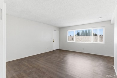 NEW ROOF! DUPLEX WITH POTENTIAL TO ADD TWO ADDITIONAL UNITS WITH - photo 14