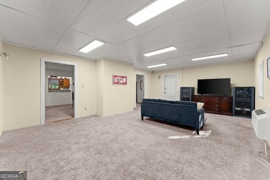SPRAWLING RANCH ON 3.43-/+ PRIVATE ACRES, BONUS ROOM + OFFICE + - photo 18