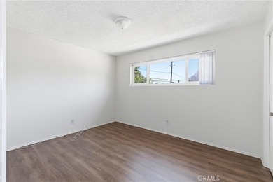 NEW ROOF! DUPLEX WITH POTENTIAL TO ADD TWO ADDITIONAL UNITS WITH - photo 20