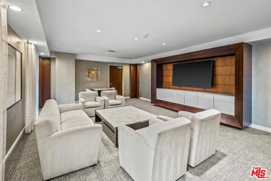 This highly sought-after 2-bedroom, 2.5-bathroom residence - photo 21