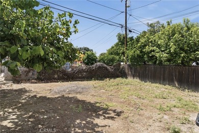 NEW ROOF! DUPLEX WITH POTENTIAL TO ADD TWO ADDITIONAL UNITS WITH - photo 23