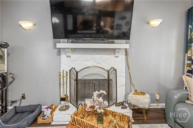 This stunning 3BD/2BA single-family home has been fully updated - photo 8