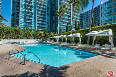 This highly sought-after 2-bedroom, 2.5-bathroom residence - photo 43