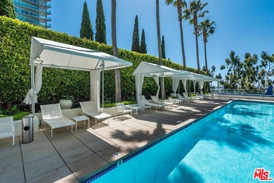 This highly sought-after 2-bedroom, 2.5-bathroom residence - photo 45