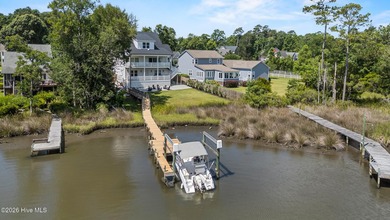 Welcome to luxurious coastal living in this beautifully crafted - photo 4