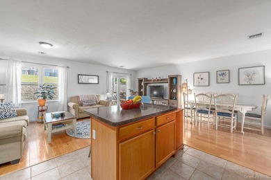 Beautifully maintained townhome style home in coveted Willow - photo 12