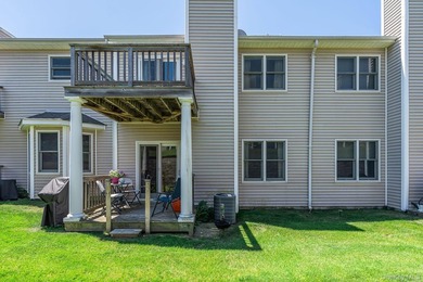 Beautifully maintained townhome style home in coveted Willow - photo 31