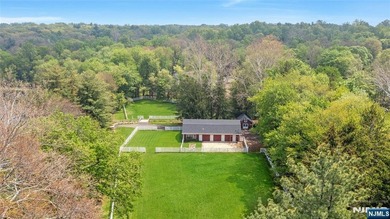 Presenting Mill Pond Estate- as you pass through the treed - photo 39