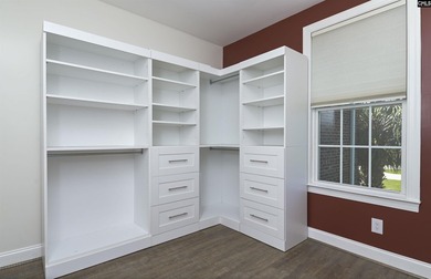 Amazing luxury condo perfectly located in the highly desirable - photo 44