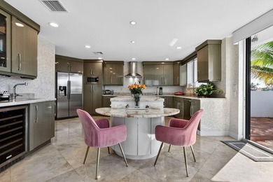 Boater's Paradise...Sophisticated Townhouse with breathtaking - photo 15