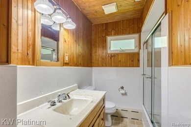 Welcome to desirable Sheldon Beach subdivision, where great curb - photo 22