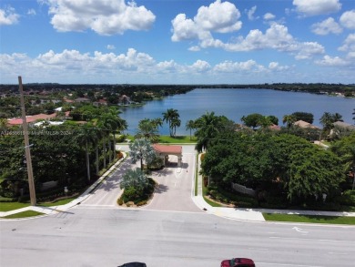 (private lake, pond, creek) Home Sale Pending in Pembroke Pines Florida