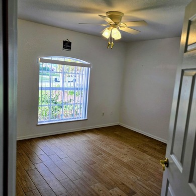 Motivated seller! This spacious 3 bedrooms, 2.5 bath is in an - photo 23