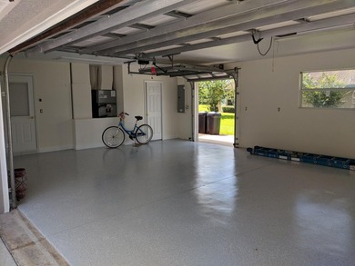 Motivated seller! This spacious 3 bedrooms, 2.5 bath is in an - photo 29
