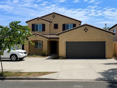 This is a great opportunity to own a modern home in Huntington - photo 1