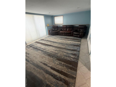 Welcome to this beautifully maintained 5 bedroom , 4 bathroom - photo 15