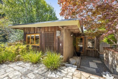 A great property with flexibility for families and friends to - photo 16