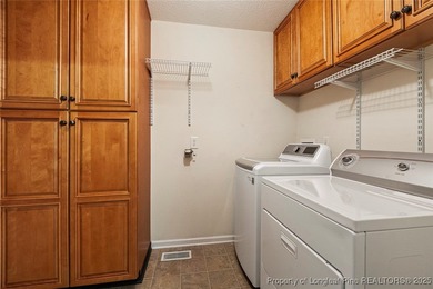 Adorable 3 bed 2 bath split floor plan, ranch styled home