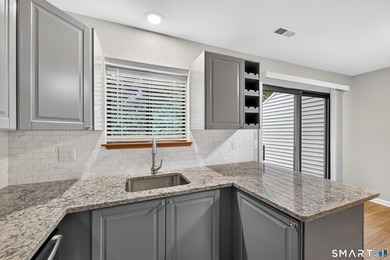 Beautifully updated 2-bedroom, 1.5-bath condo offering stylish - photo 22