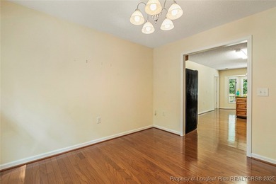 Adorable 3 bed 2 bath split floor plan, ranch styled home