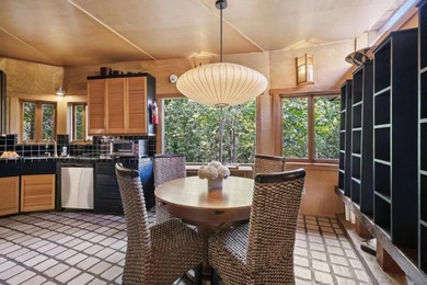 A great property with flexibility for families and friends to - photo 22