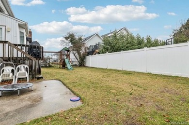 Welcome to this beautifully maintained 5 bedroom , 4 bathroom - photo 22