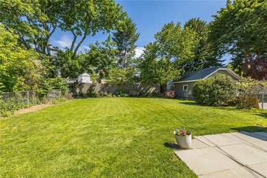 North Winton Village Charmer! Welcome to 170 Dalkeith Rd, where - photo 24