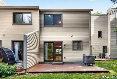 Beautifully updated 2-bedroom, 1.5-bath condo offering stylish - photo 24