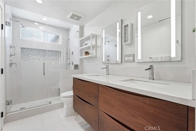 You found it! Open floor pan, new modern updates, main floor - photo 24