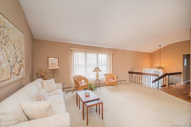 Beautiful Hi Ranch w/ all Large rooms including 4 Ample bedrooms - photo 25
