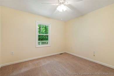 Adorable 3 bed 2 bath split floor plan, ranch styled home