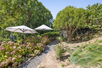 A great property with flexibility for families and friends to - photo 41