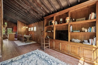 A great property with flexibility for families and friends to - photo 46