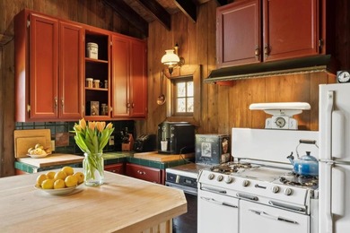 A great property with flexibility for families and friends to - photo 51