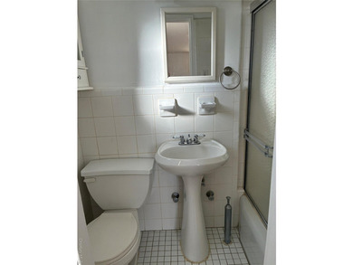 Welcome to 1430 Thieriot Ave. This 3 bedroom, 2 bath apartment - photo 7