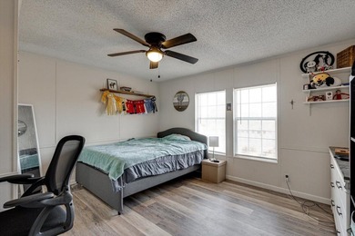 Established 27.38-acre equestrian ranch with boarding income - photo 15