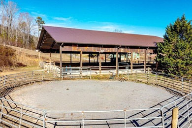 Established 27.38-acre equestrian ranch with boarding income - photo 23