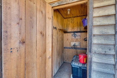 Established 27.38-acre equestrian ranch with boarding income - photo 28